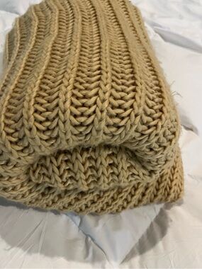 Threshold super soft throw blanket